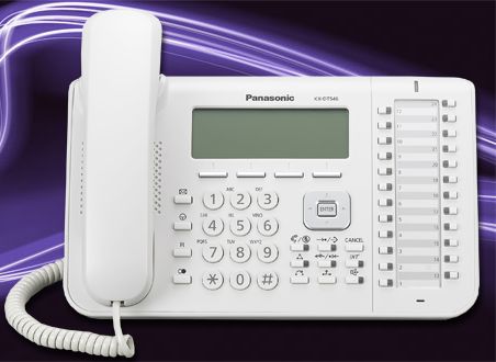KX-DT546X, Panasonic fehér digit rendszertelefon, 6 soros, háttérvil, 24 gomb, headset, full duplex 